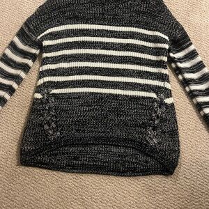 Cute Gray and White Sweater!